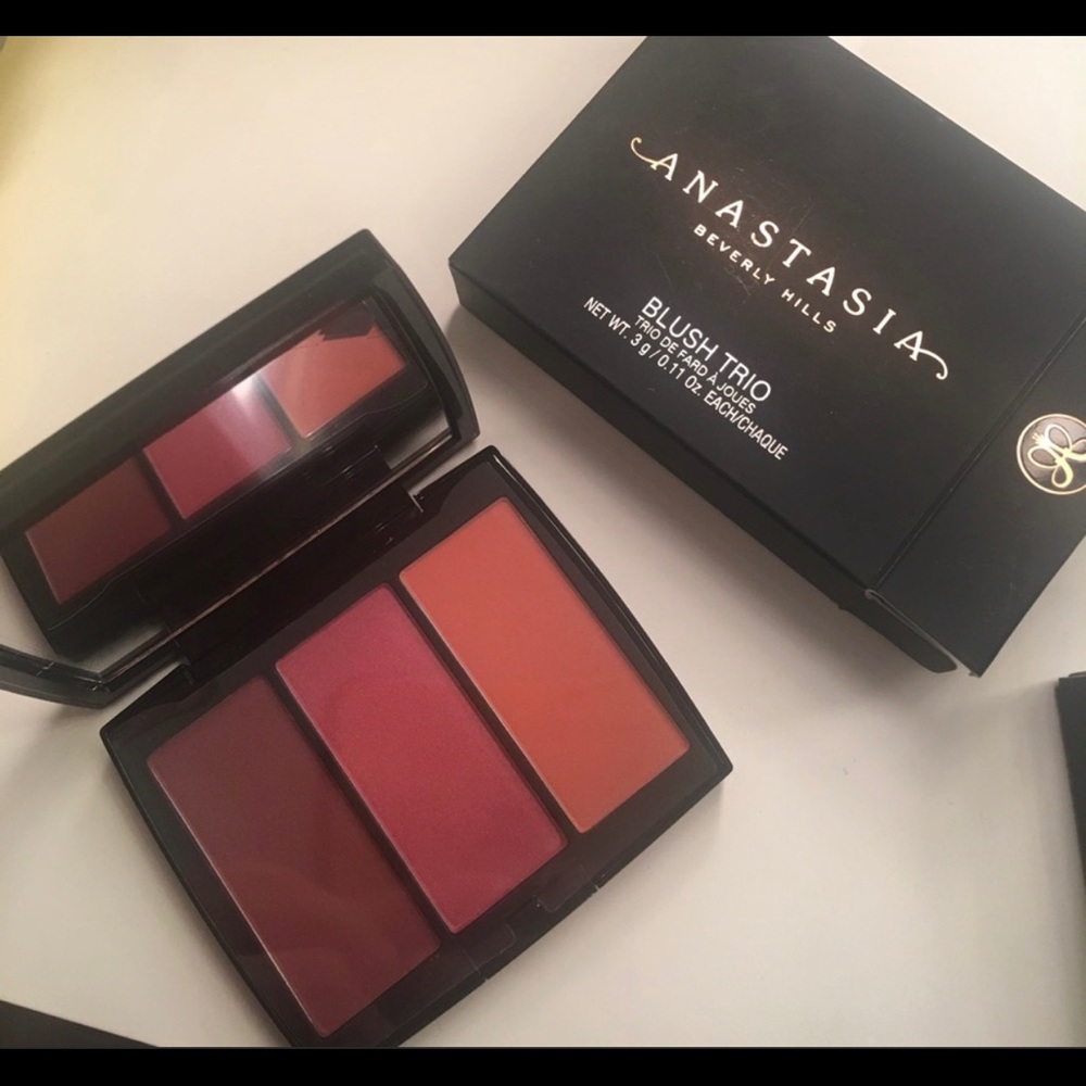 Anastasia blush